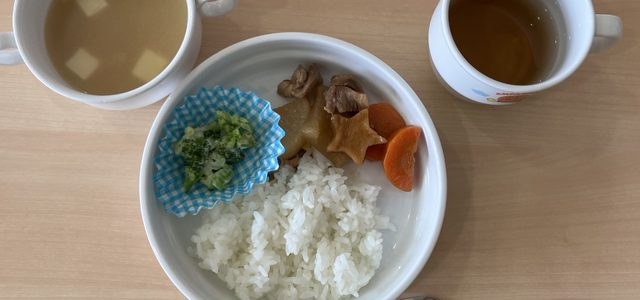 自園調理の給食